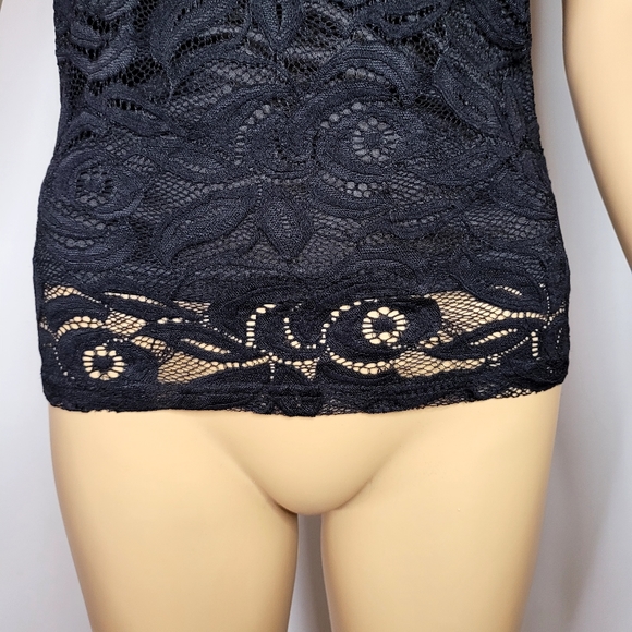 Floral Black short sleeved Top GAGAOPT -  Size M - Picture 6 of 7